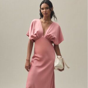 BHLDN Leila Deep V Flutter Sleeve A Line Gown Sz 10
Petal Pink- worn 1 time